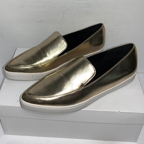 Aldo Trezzo Pointy Toe Sneaker Gold Patent - Picture 1 of 6